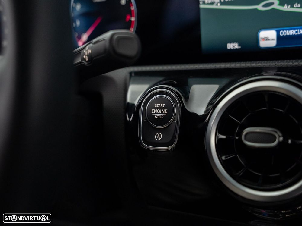 Mercedes-Benz A 200 Standard - 26