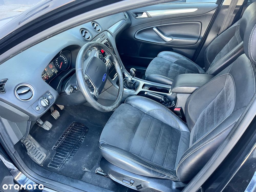 Ford Mondeo - 8