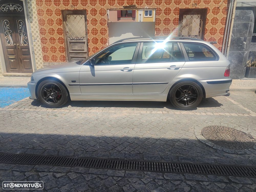 BMW 320 d Touring - 8