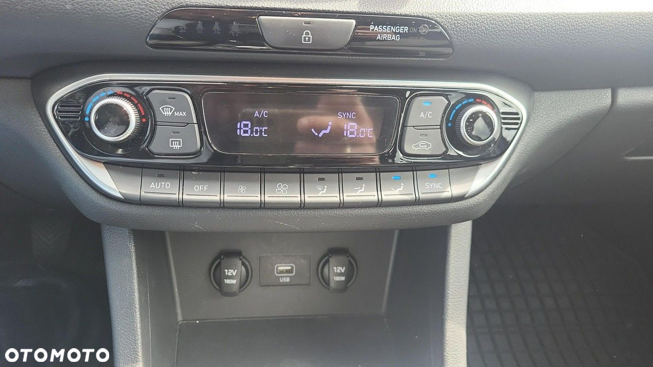 Hyundai i30 - 21