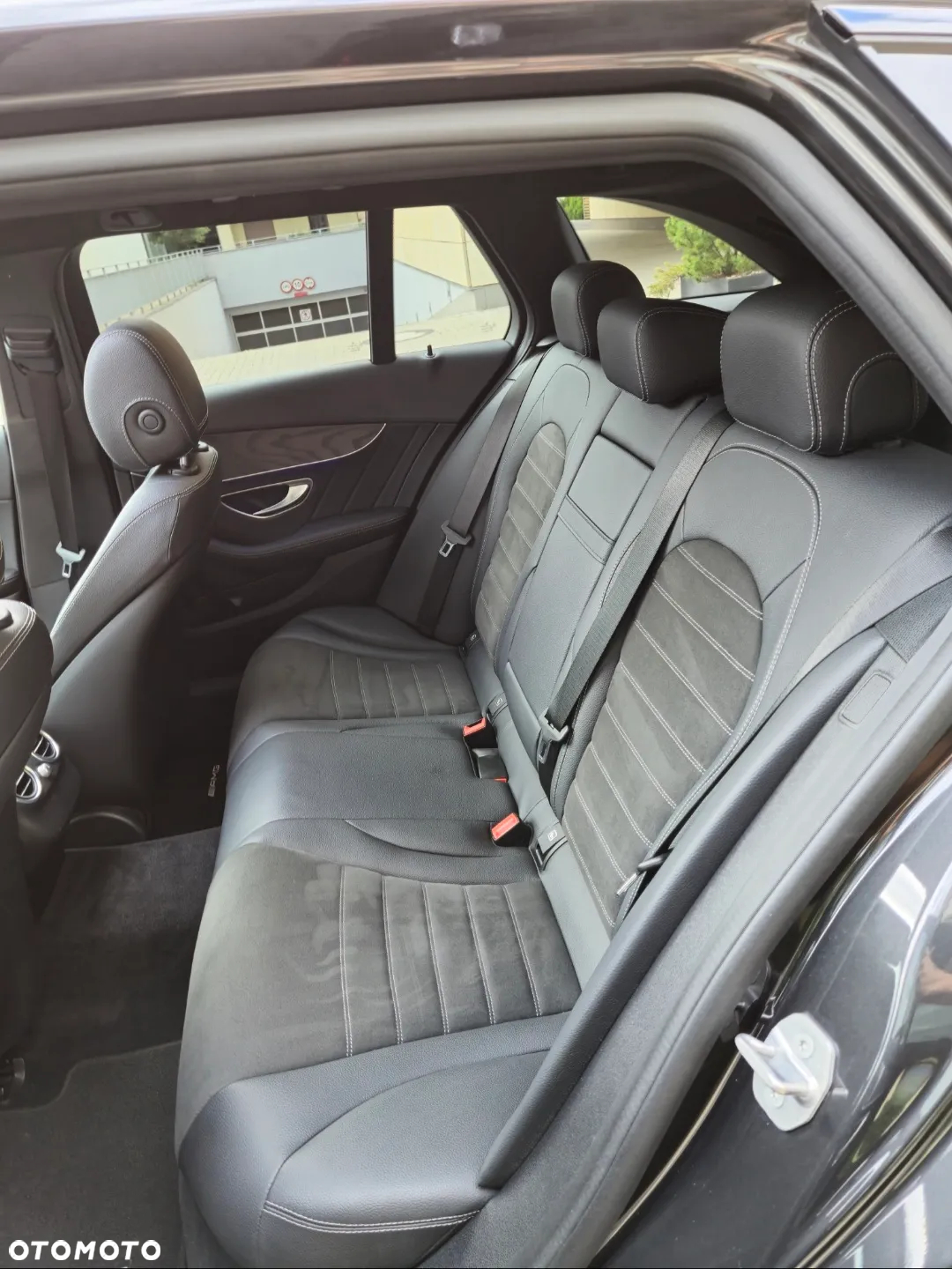 Mercedes-Benz Klasa C 300 e T 9G-TRONIC AMG Line - 19