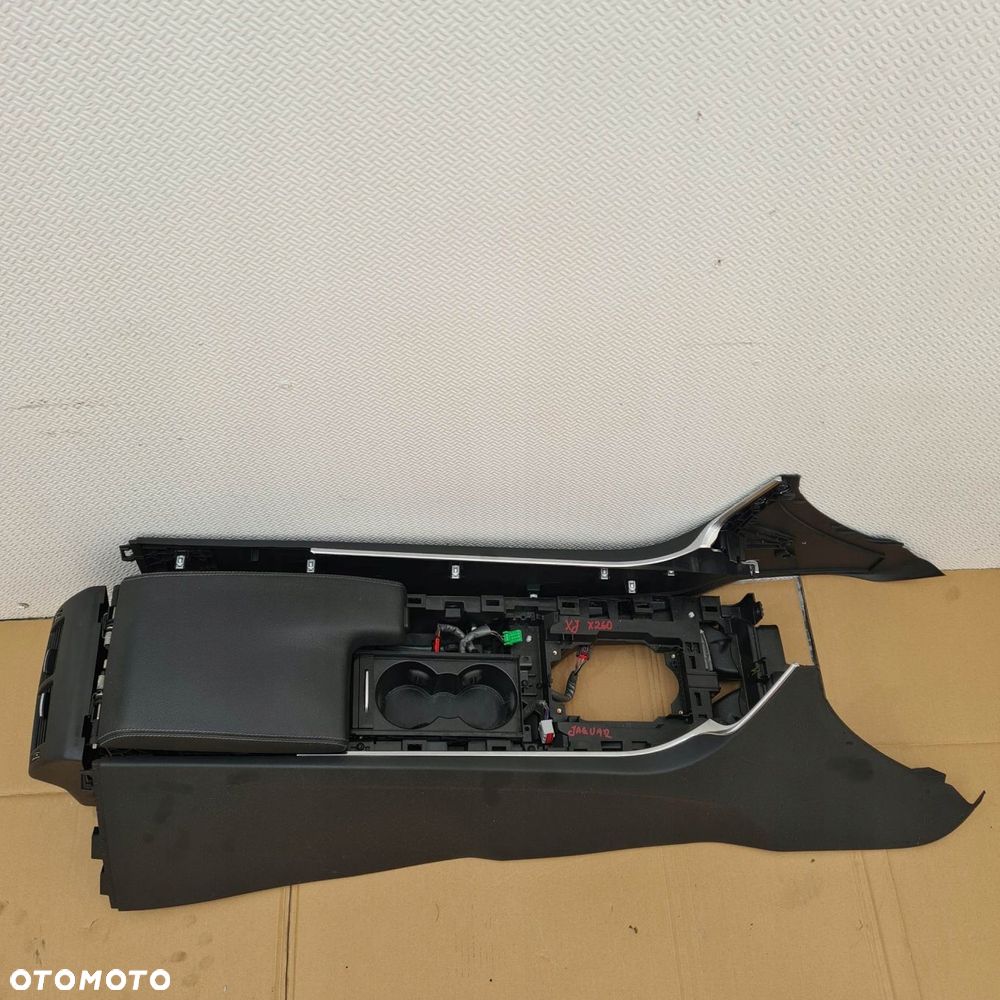 jaguar xf ii x260 r-sport tunel podłokietnik eu - 2