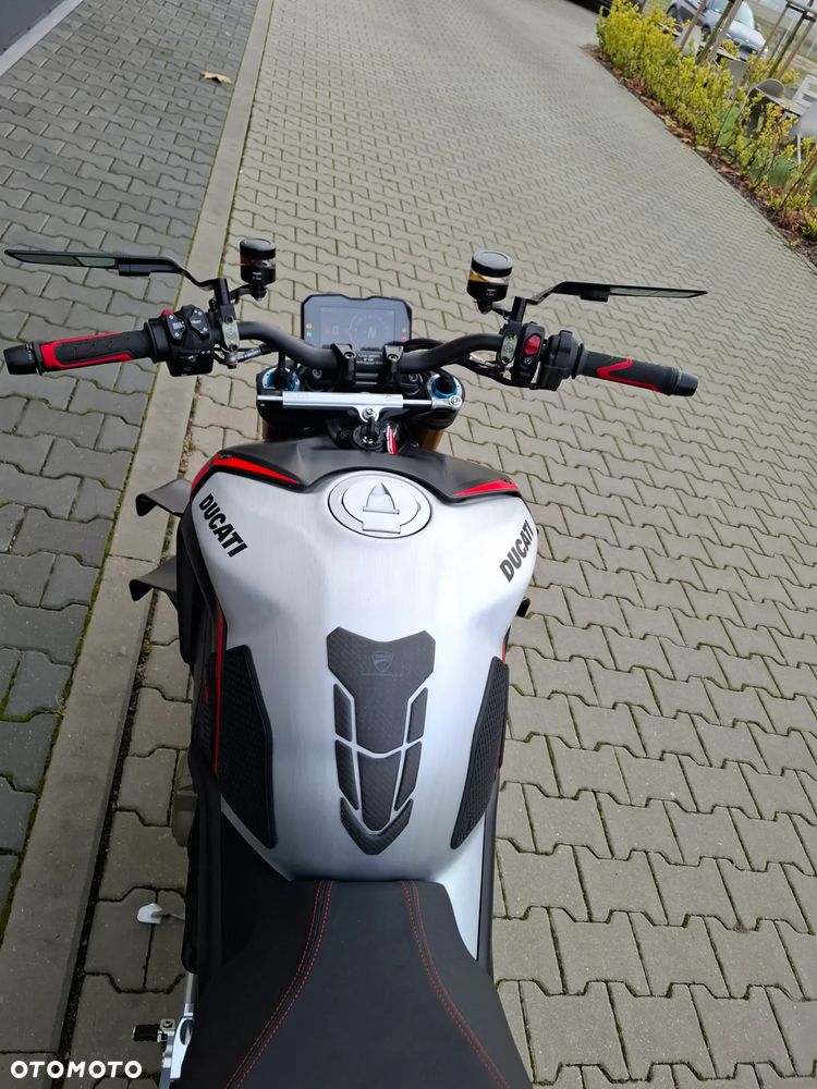 Ducati Streetfighter V4 - 16