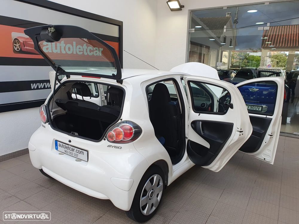 Toyota Aygo 1.0 + AC - 16