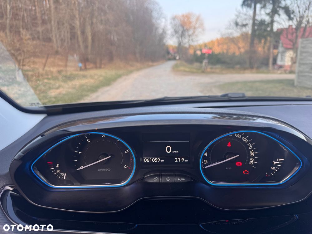 Peugeot 2008 e-HDi FAP 115 STOP & START Allure - 24