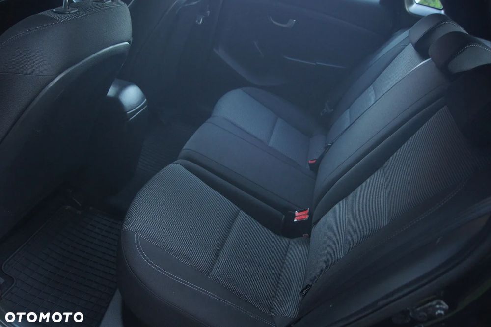 Hyundai i30 1.4 Trend - 19