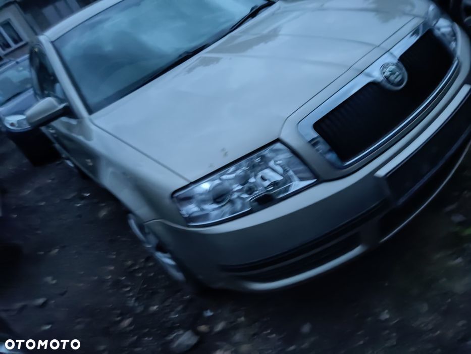 Na części Skoda Super B 9201 Silnik Skrzynia Maska Zderzak Drzwi Klapa Szyba - 1