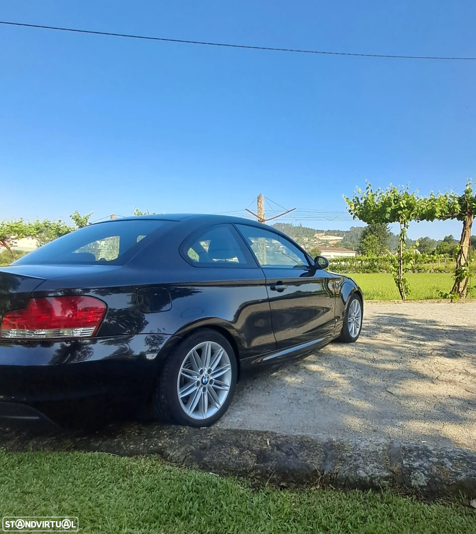 BMW 120 d Coupe Limited Edition Lifestyle c/ M Sport Pack - 4