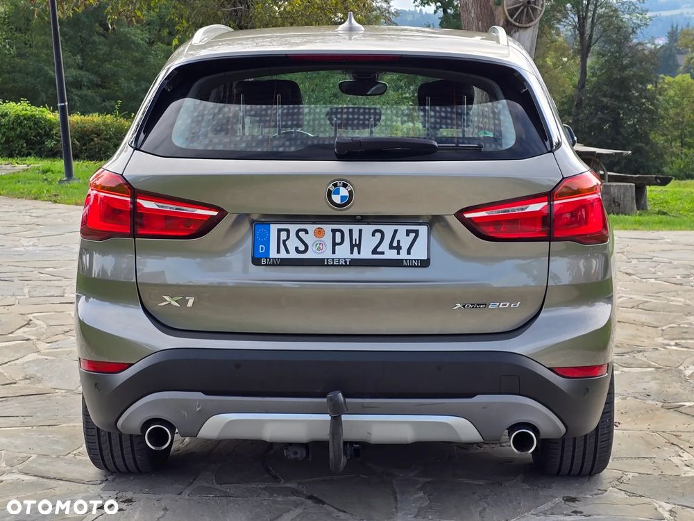 BMW X1 xDrive20d xLine sport - 11