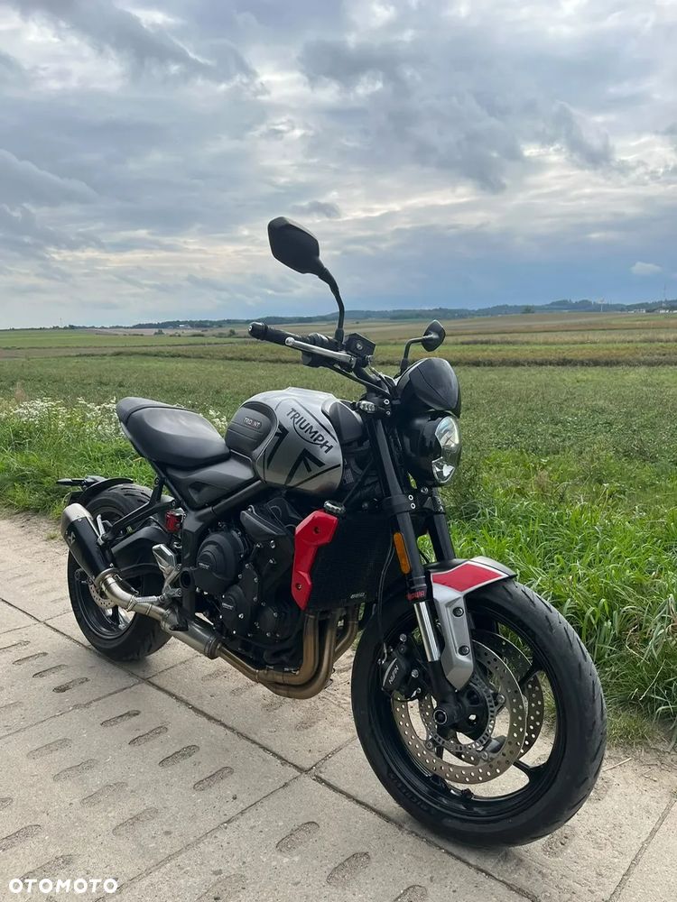 Triumph Trident - 1
