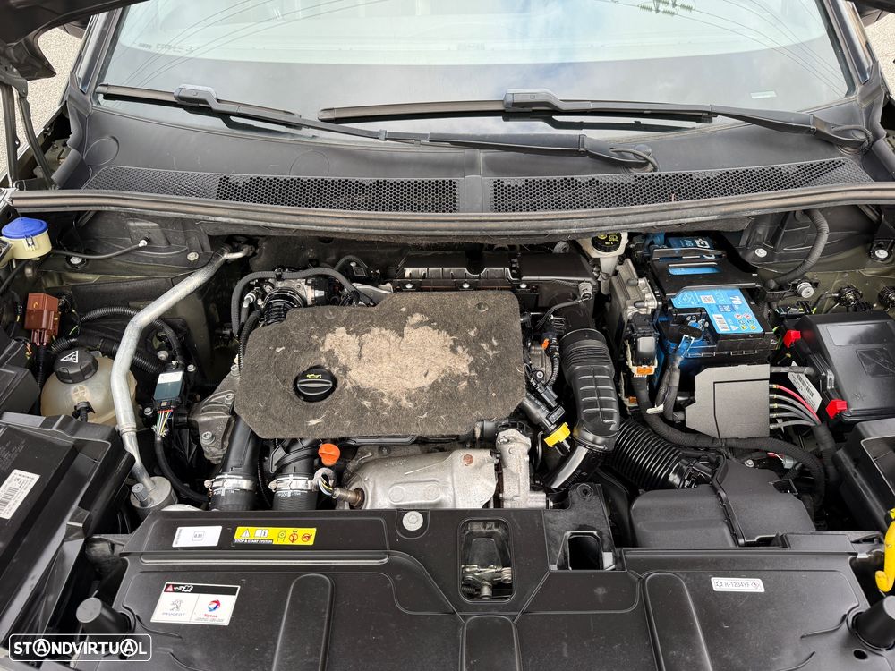 Peugeot 5008 1.5 BlueHDi GT Line J19 EAT8 - 29