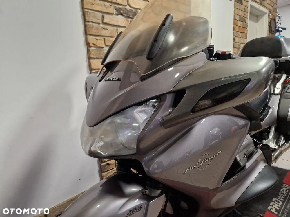 Honda ST - 10
