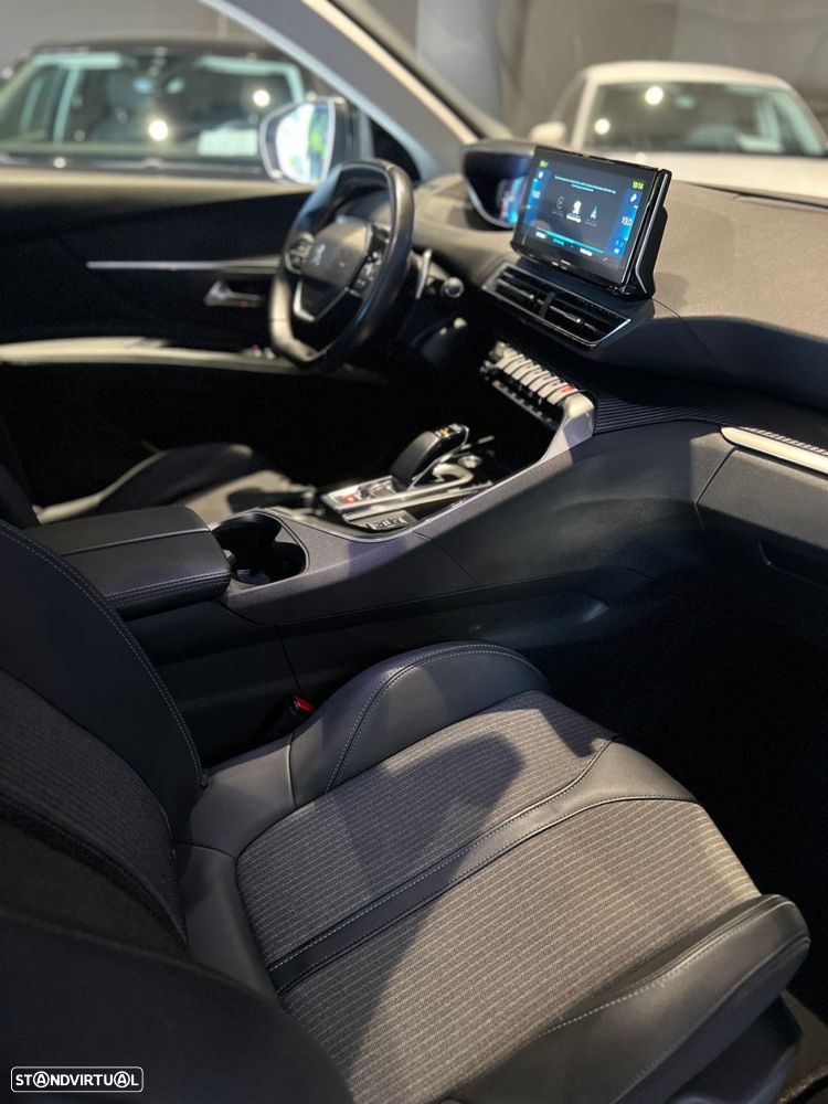 Peugeot 3008 1.6 Hybrid Active Pack e-EAT8 - 29