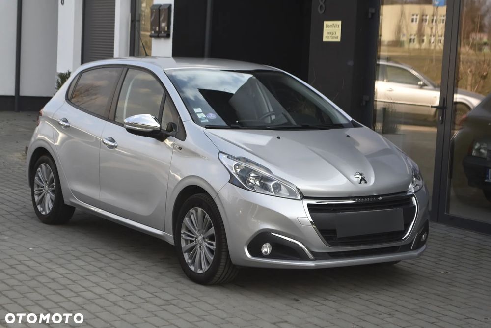Peugeot 208 - 3