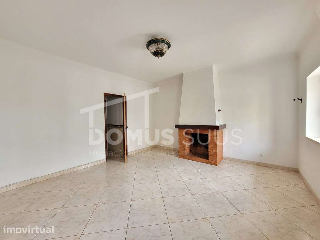 Moradia T5 localizada em zona central da cidade De Faro - Grande imagem: 2/23