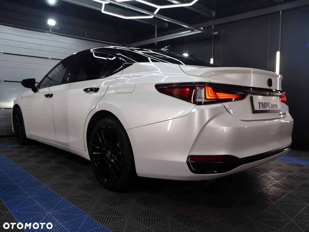 Lexus ES 300h Business Line - 3