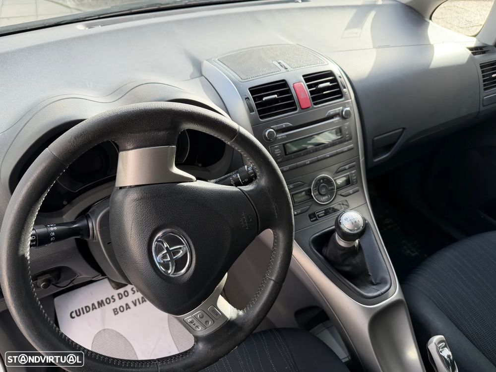 Toyota Auris 1.4 D-4D AC DPF - 12