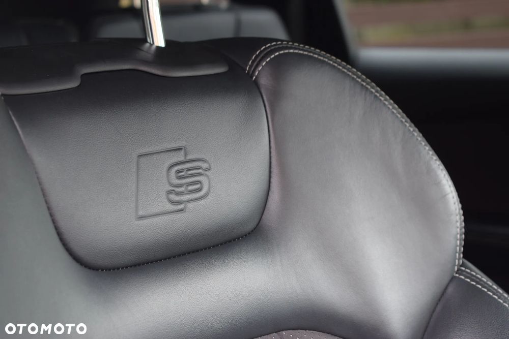 Audi SQ7 4.0 TDI Quattro Tiptronic - 23