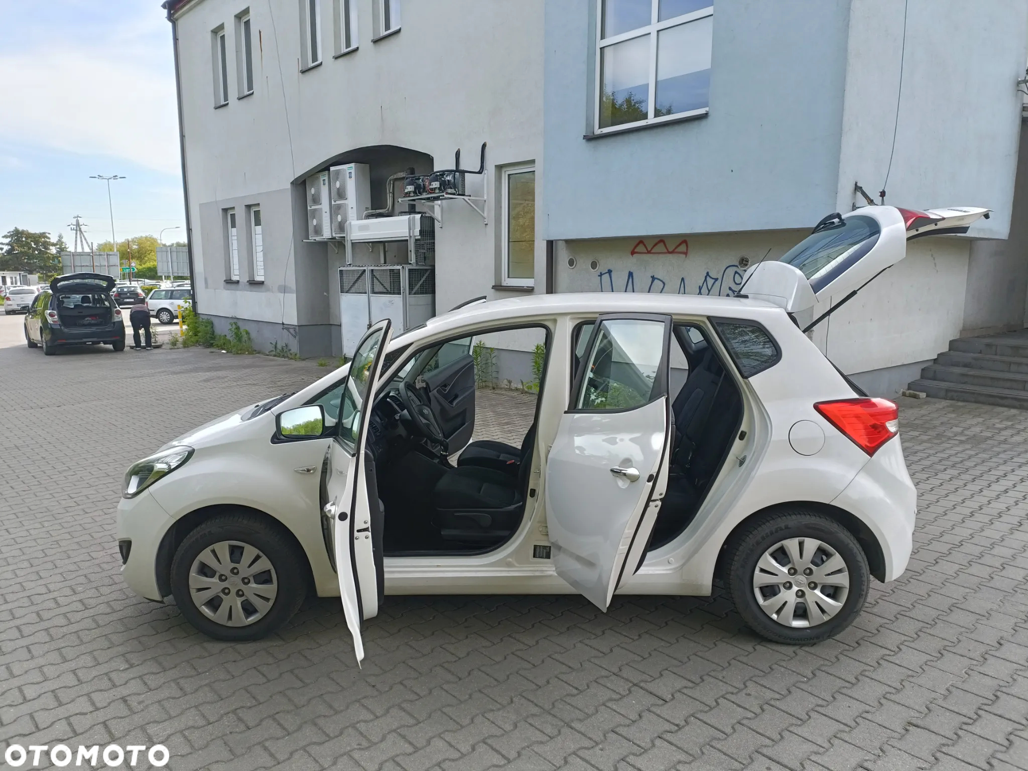 Hyundai ix20 1.4 blue Comfort - 20