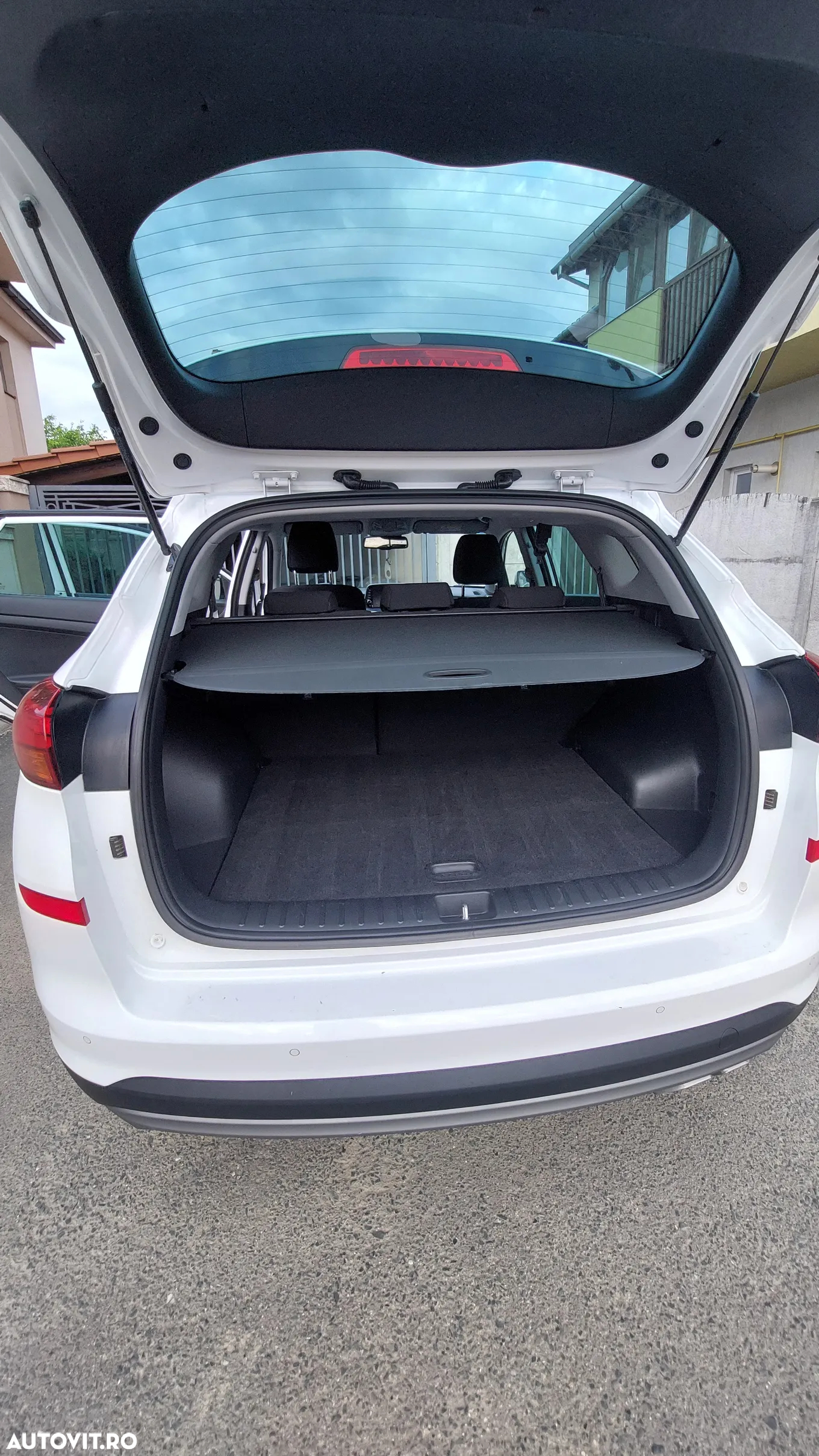 Hyundai Tucson 1.6 T-GDi 4WD 7DCT Premium - 3