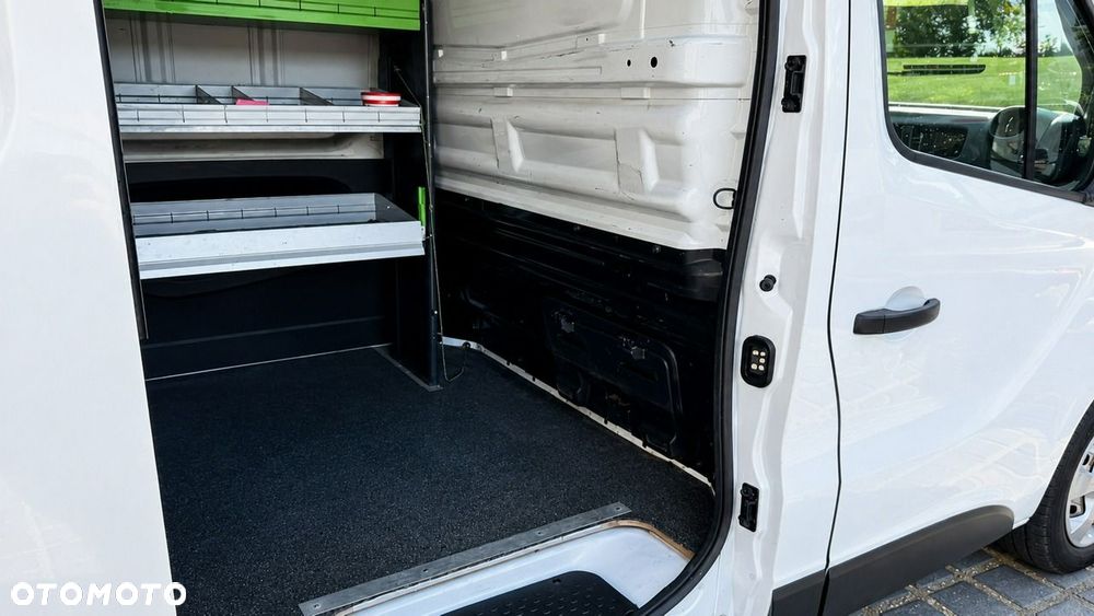 Renault Trafic - 8