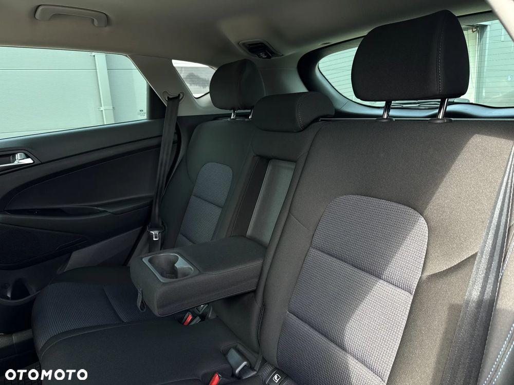 Hyundai Tucson 1.7 CRDI BlueDrive Comfort 2WD - 19