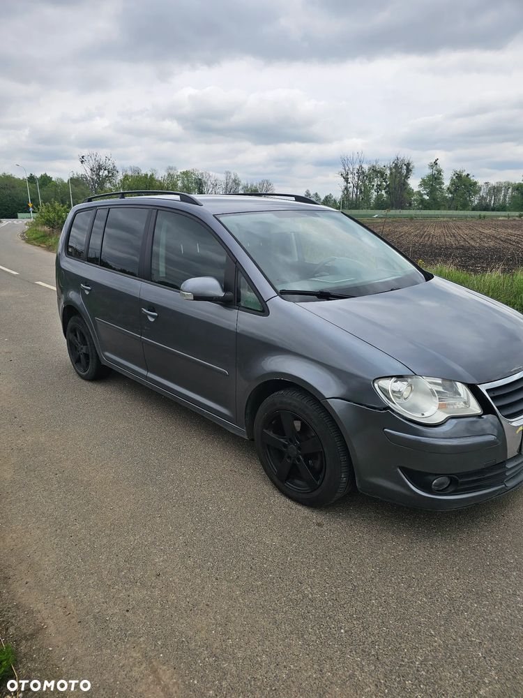 Volkswagen Touran 2.0 TDI DPF DSG Comfortline - 8