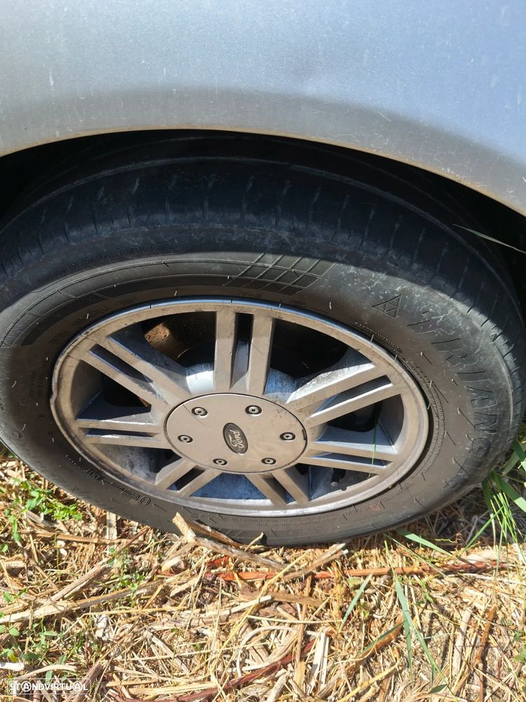 Ford Focus SW 1.8 TDdi Comfort - 5