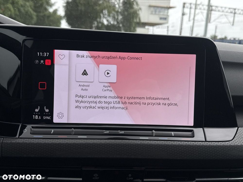 Volkswagen Golf - 30