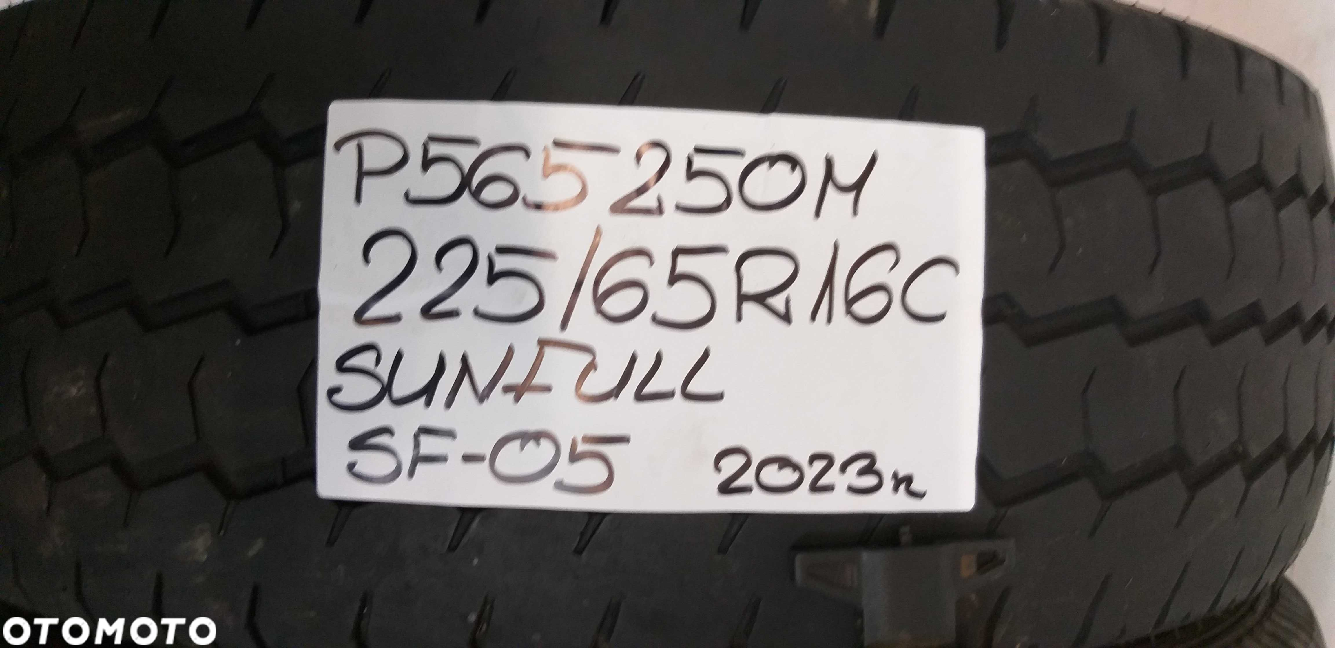 P565250M Para 225/65R16C SunFull SF-05 2023rok - 3