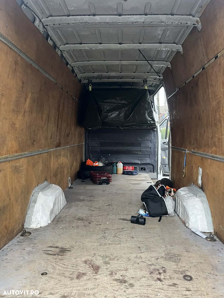 Mercedes-Benz Sprinter - 6