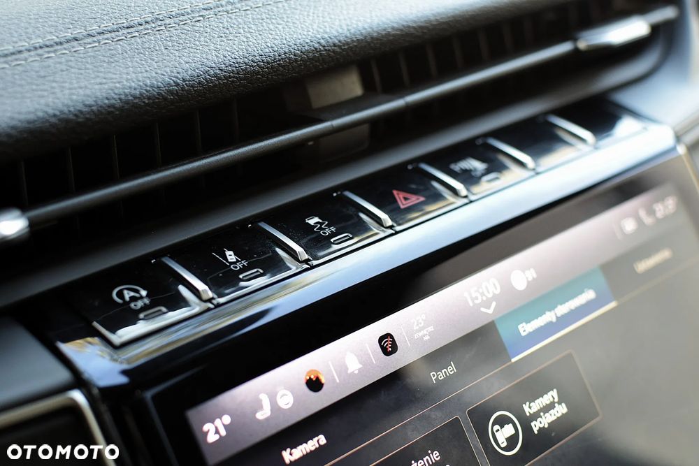 Jeep Grand Cherokee - 27