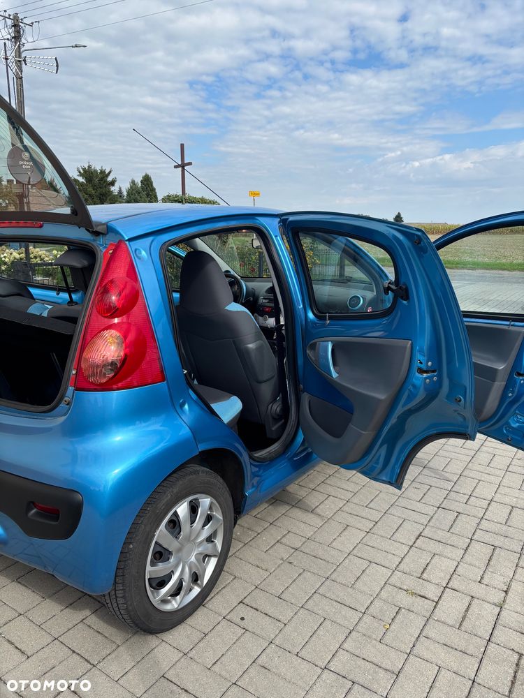 Peugeot 107 1.0 Trendy - 17