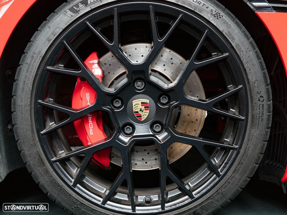 Porsche 911 (992) Carrera 4S PDK - 33