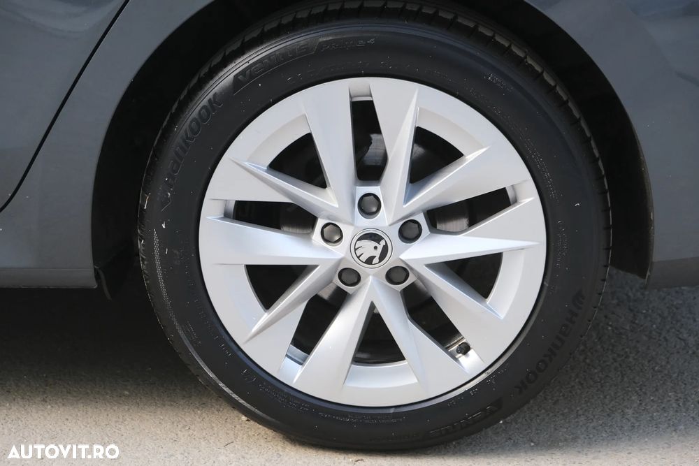 Skoda Octavia 2.0 TDI DSG Style - 10