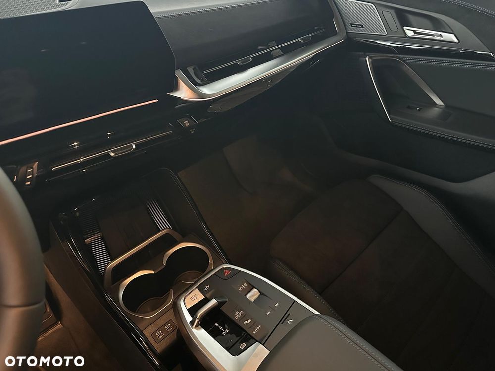 BMW iX1 eDrive20 66.5kWh M Sport Edition - 20