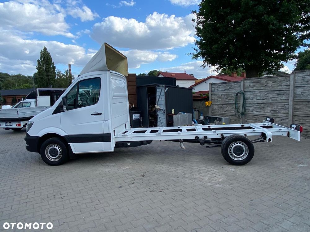 Mercedes-Benz SPRINTER - 8
