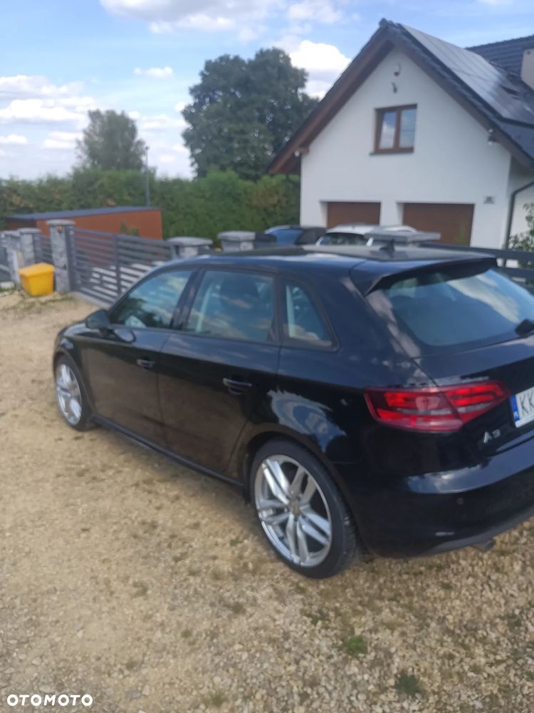 Audi A3 Sportback - 3