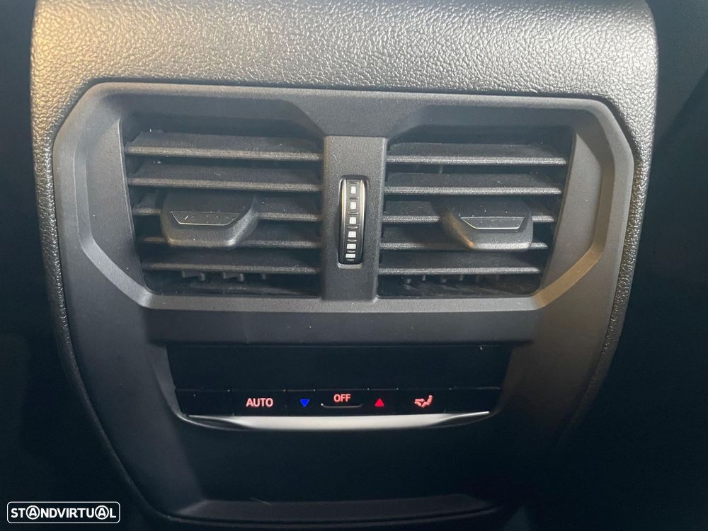 BMW 218 i Pack Desportivo M Auto - 12