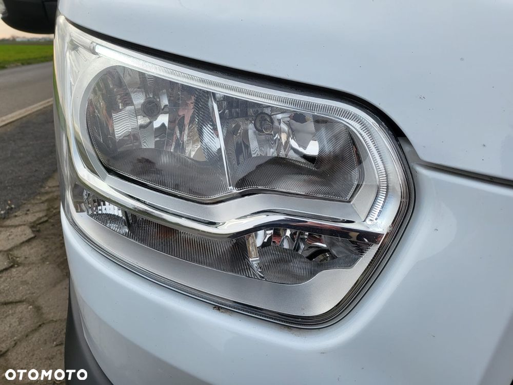 Ford Transit - 23