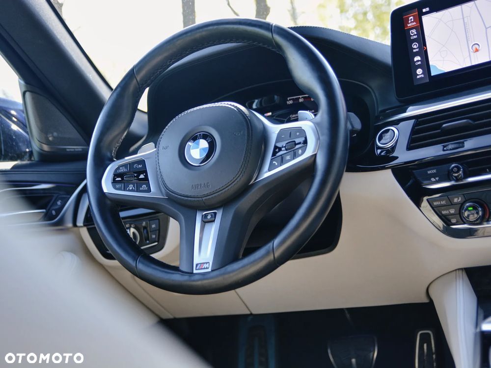 BMW Seria 5 540d xDrive mHEV M Sport sport - 31