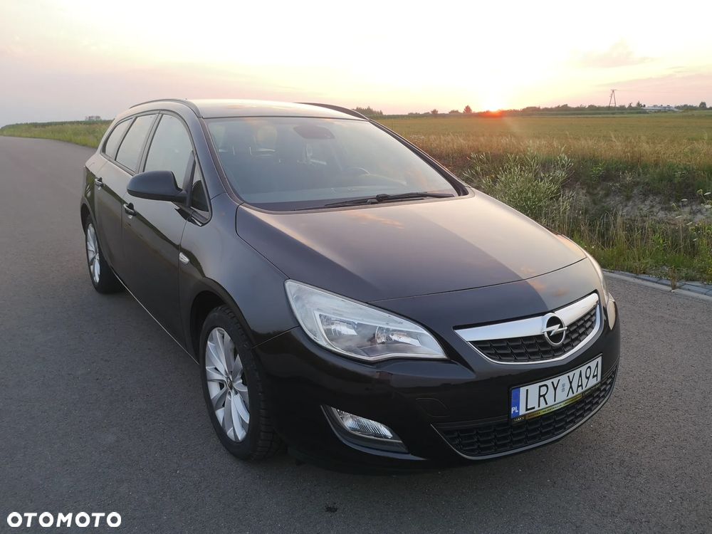 Opel Astra 1.4 Turbo - 11
