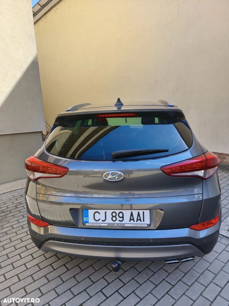 Hyundai Tucson 2.0 CRDI 4WD Automatik Premium - 6