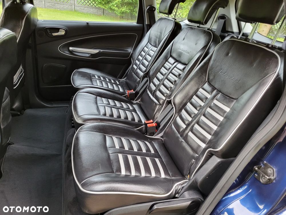 Ford S-Max - 10