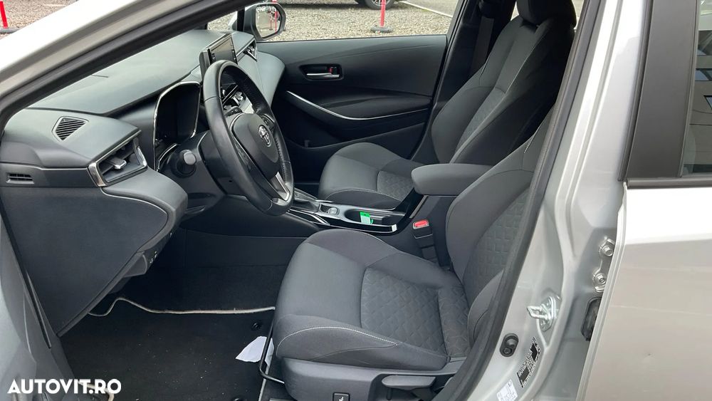 Toyota Corolla 1.8 HSD Dynamic - 37