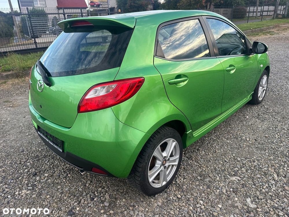 Mazda 2 - 6