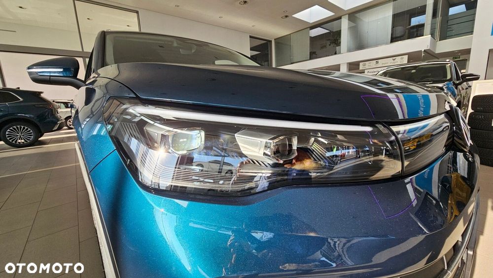 Volkswagen Tiguan - 11