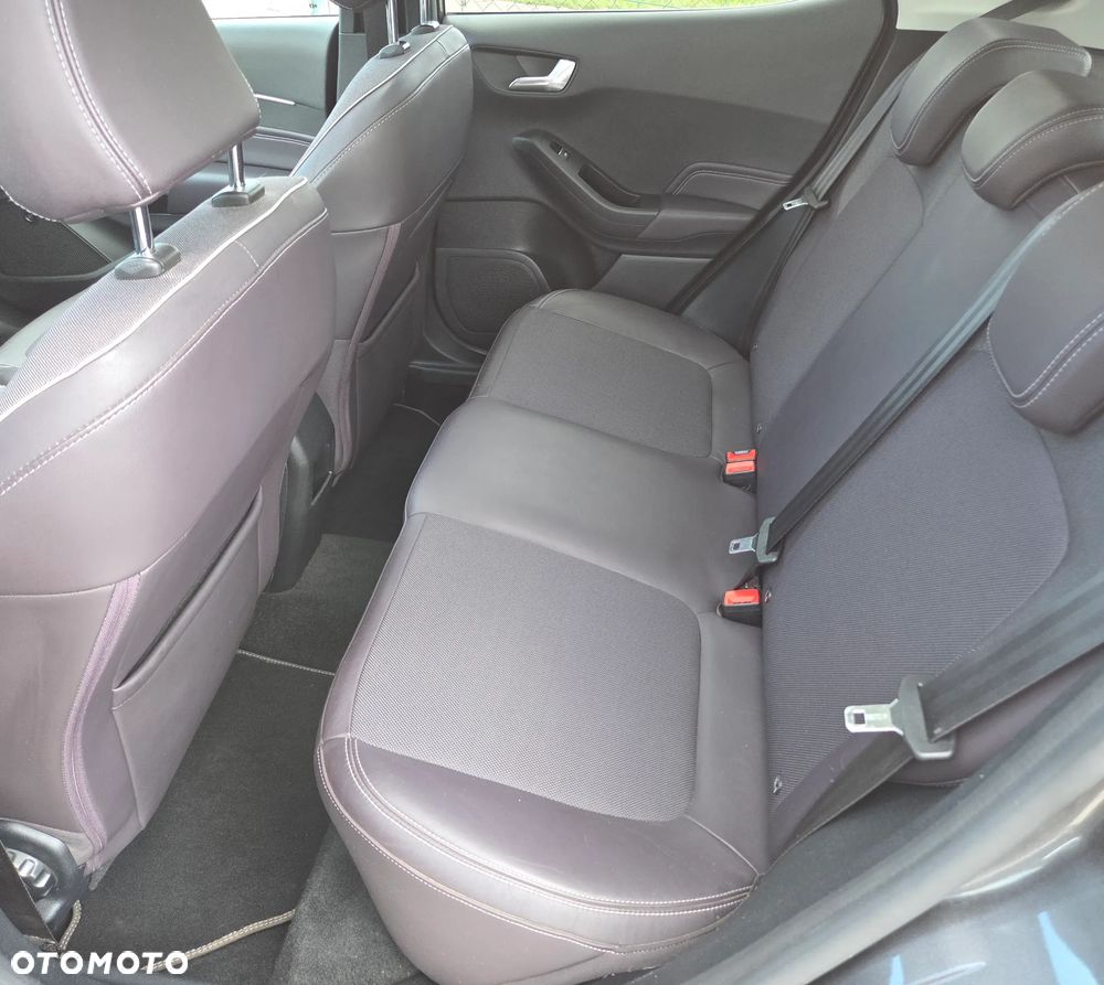 Ford Fiesta 1.0 EcoBoost S&S ST-LINE VIGNALE - 9