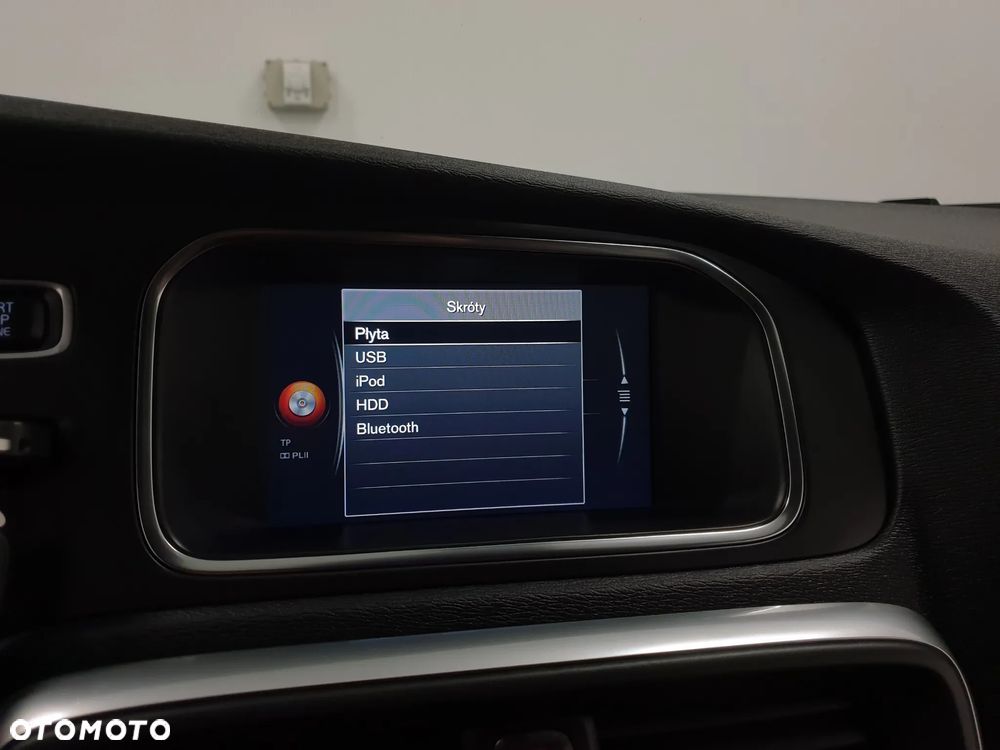 Volvo V40 D4 Inscription - 19