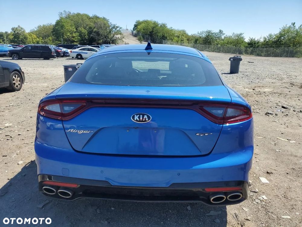 Kia Stinger 3.3 T-GDI AWD GT - 10